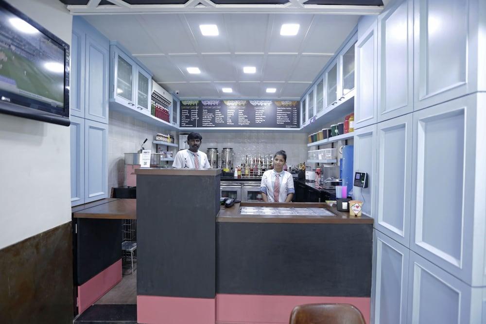 Hotel Metro Palace Mumbai Luaran gambar