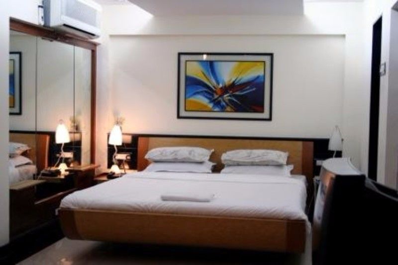 Hotel Metro Palace Mumbai Luaran gambar
