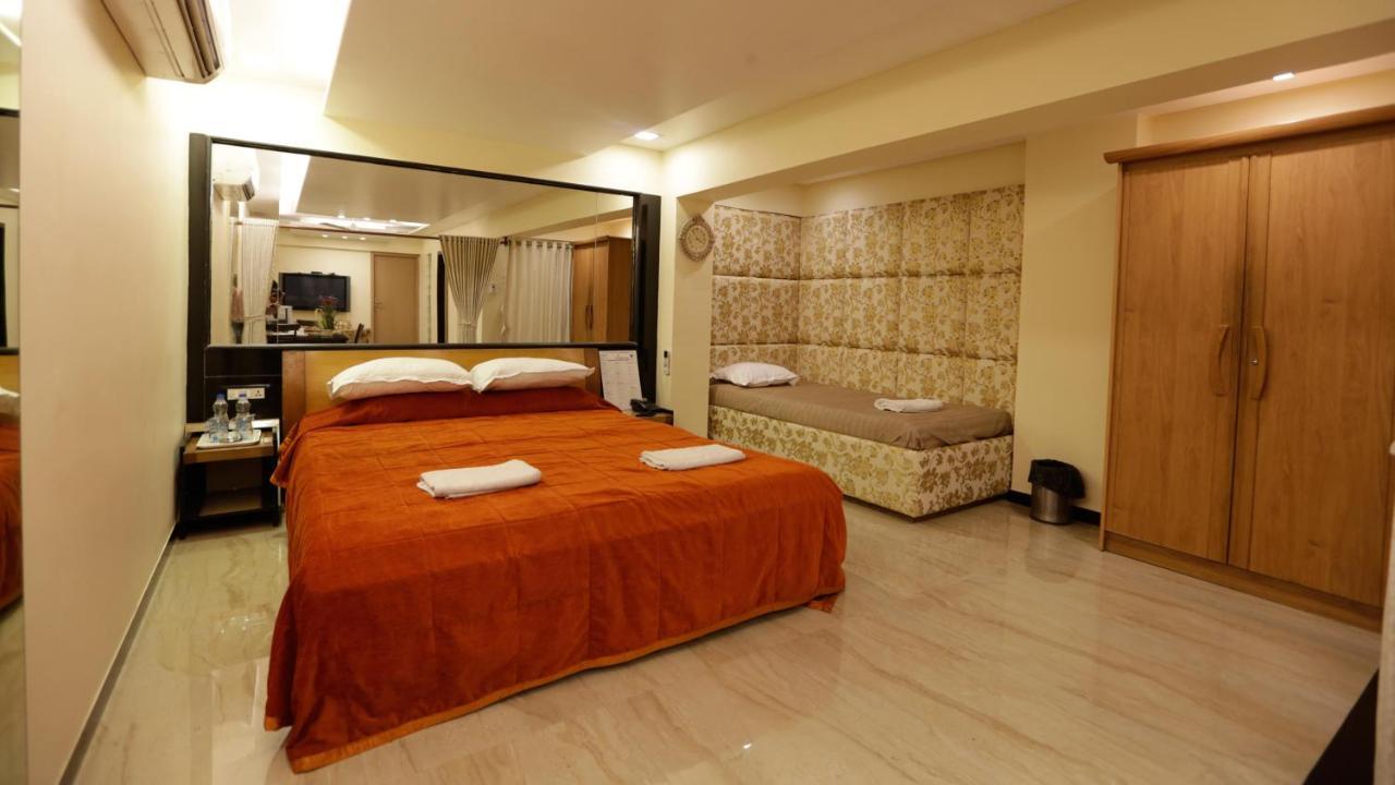 Hotel Metro Palace Mumbai Luaran gambar
